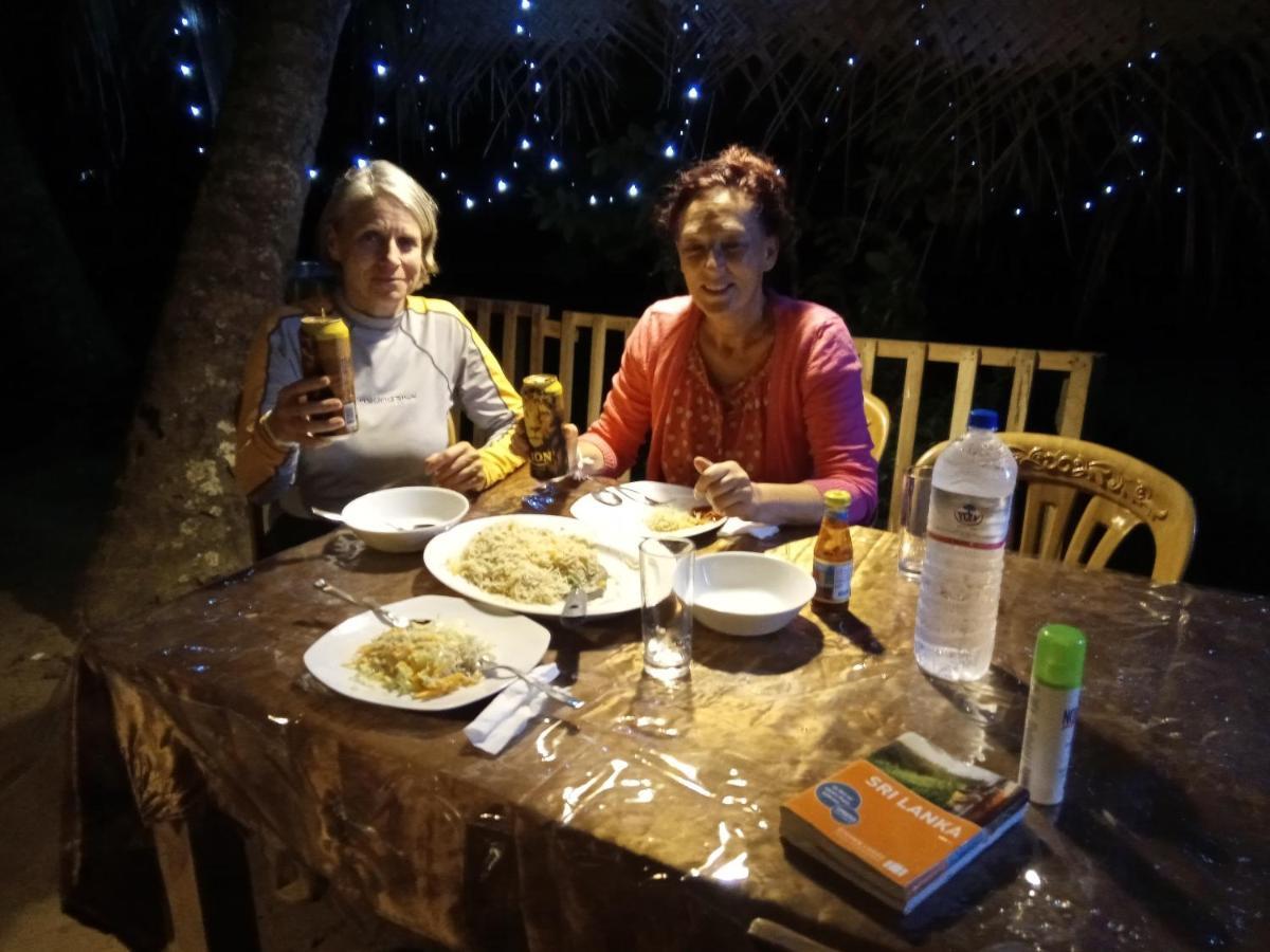 טיסמהרמה Coconut Island Yala Safari Place מראה חיצוני תמונה