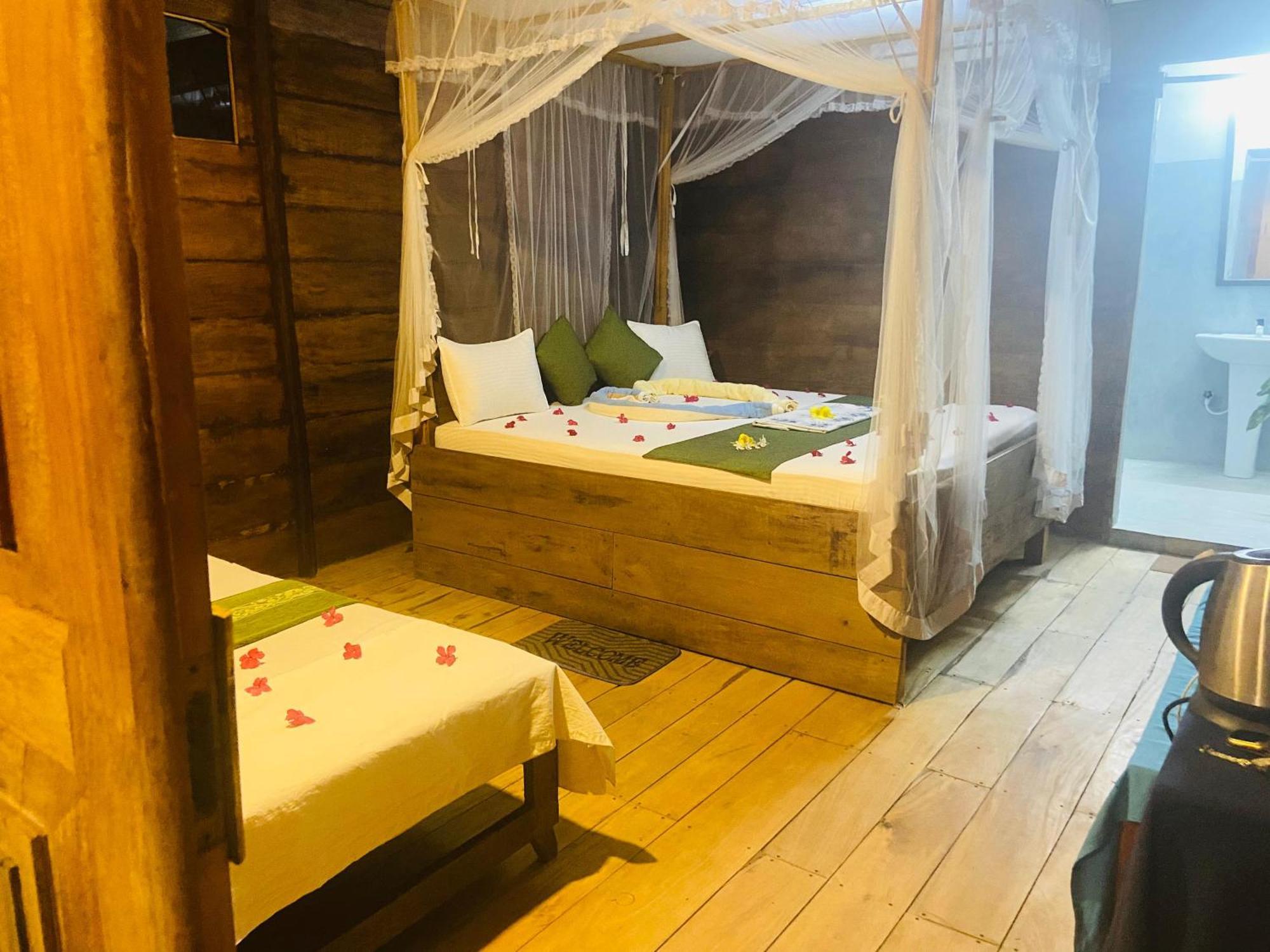 טיסמהרמה Coconut Island Yala Safari Place מראה חיצוני תמונה